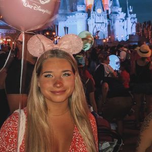 Meet your Posher, Marie-Ève